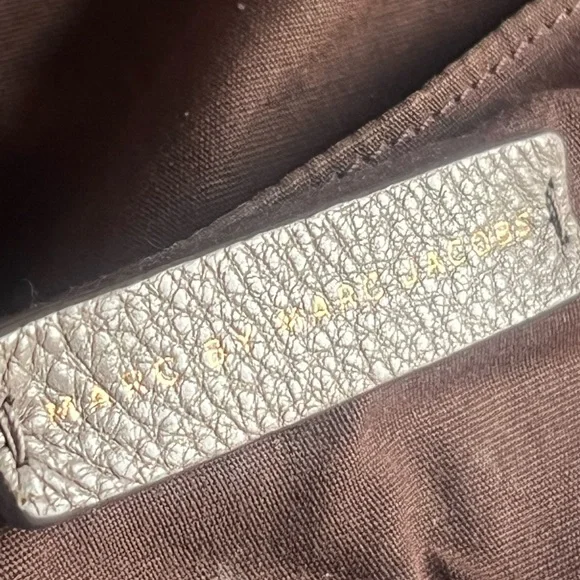 Marc by Marc Jacobs Natalia Classic Cow Leather Cross Body Bag - Picture 9 of 15